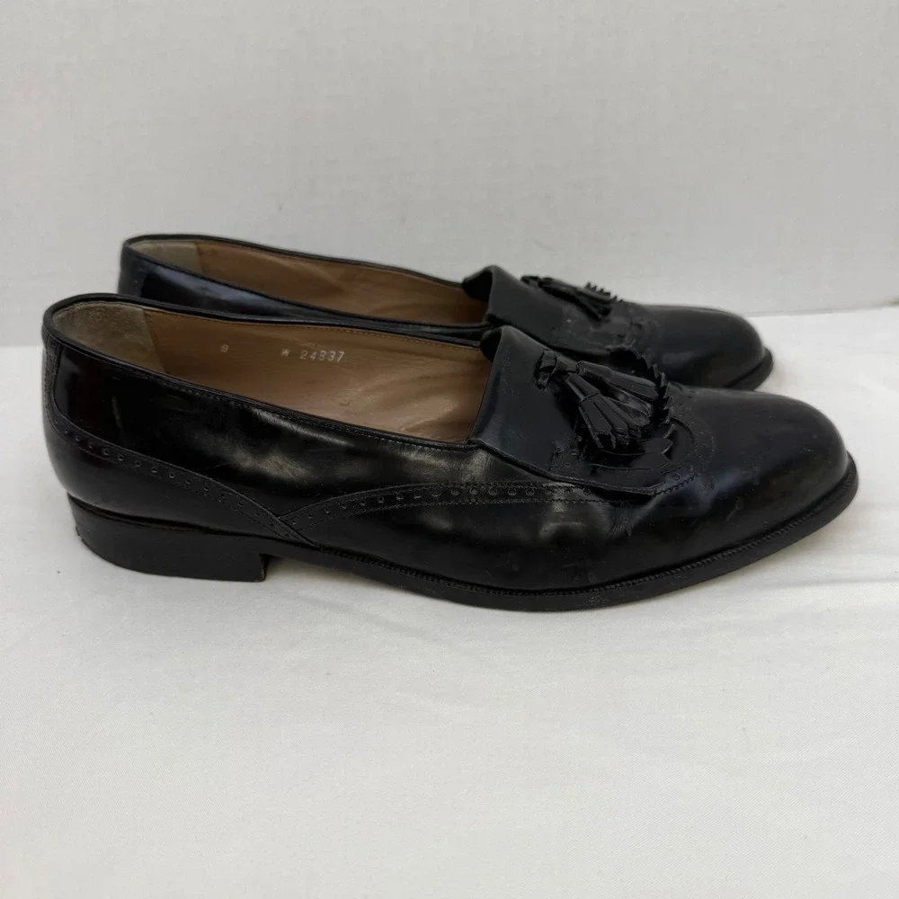 Tonian vintage bostonian
